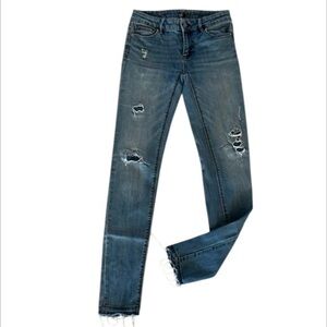 WHBM the skimmer size 00 distressed jeans